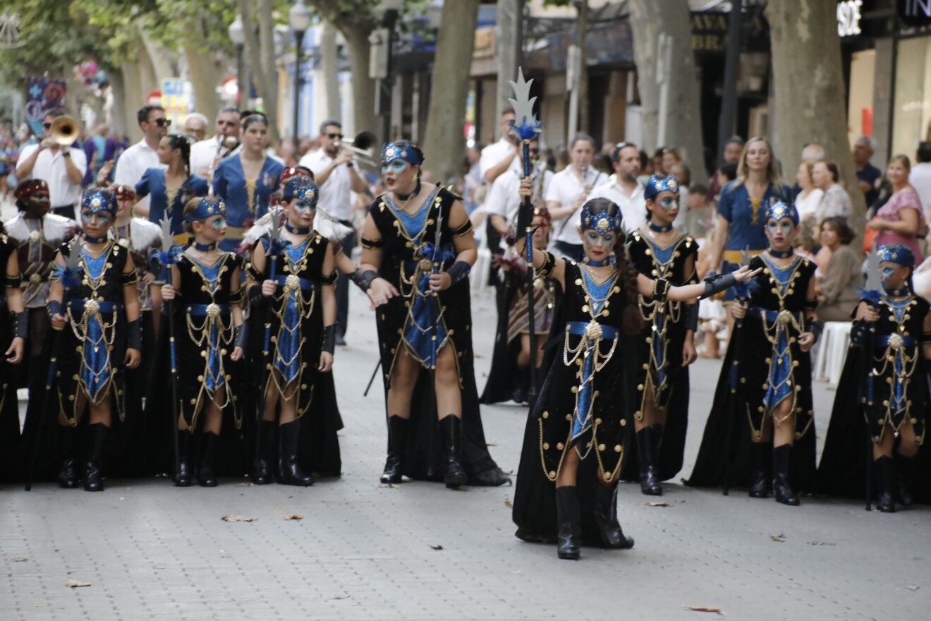 Desfile infantil y entrada de bandas de los Moros y Cristianos de Dénia 2026 26