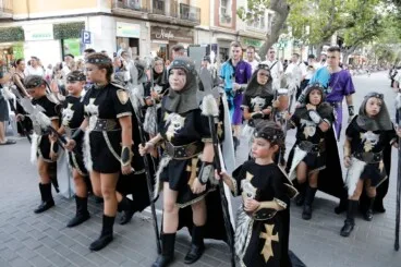 Desfile infantil y entrada de bandas de los Moros y Cristianos de Dénia 2026 35