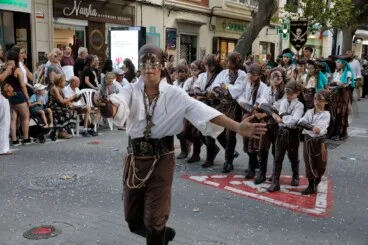 Desfile infantil y entrada de bandas de los Moros y Cristianos de Dénia 2026 48
