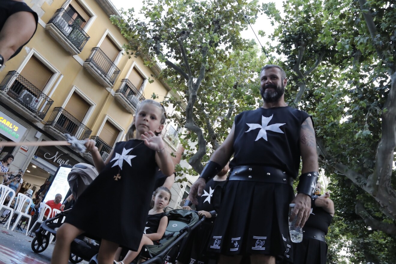 Desfile infantil y entrada de bandas de los Moros y Cristianos de Dénia 2026 55