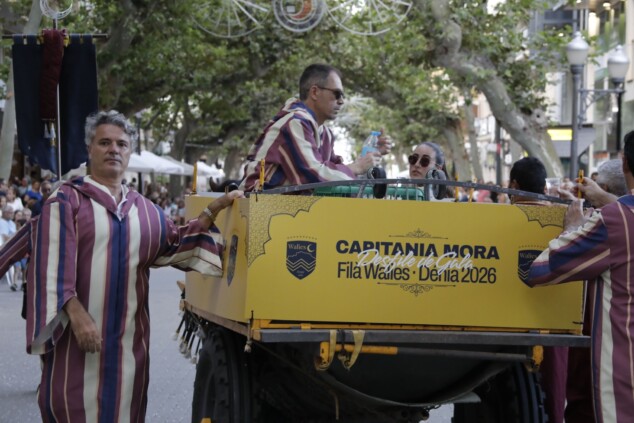 La cantera de los Moros y Cristianos toma Dénia: la espectacularidad del desfile infantil confirma el futuro de la fiesta 63 desfile infantil y entrada de bandas de los moros y cristianos de denia 2026 59