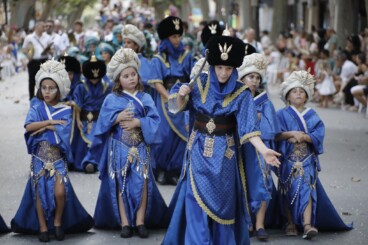 Desfile infantil y entrada de bandas de los Moros y Cristianos de Dénia 2026 61