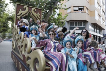 Desfile infantil y entrada de bandas de los Moros y Cristianos de Dénia 2026 77