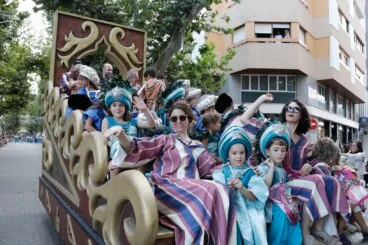 Desfile infantil y entrada de bandas de los Moros y Cristianos de Dénia 2026 77