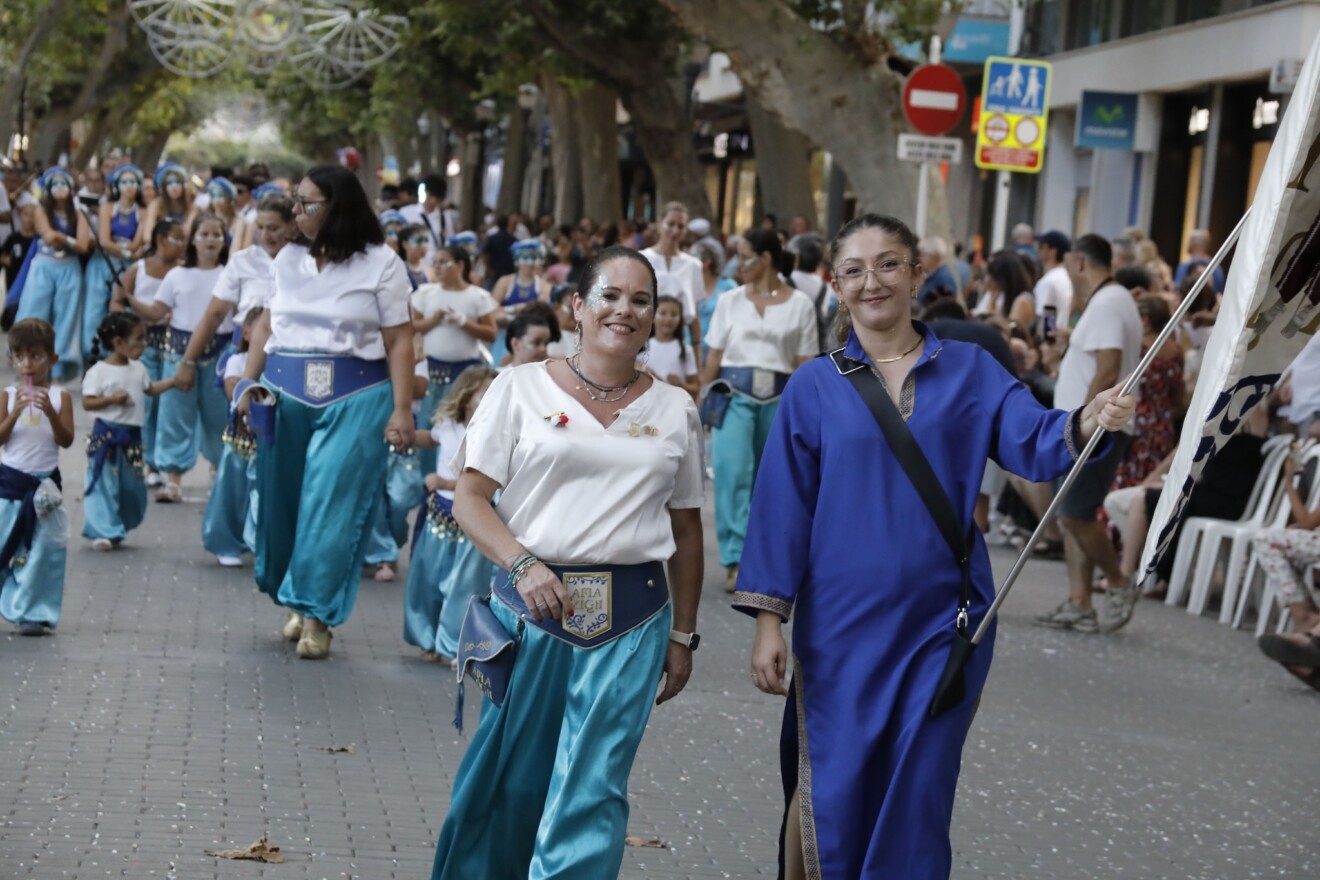 Desfile infantil y entrada de bandas de los Moros y Cristianos de Dénia 2026 80