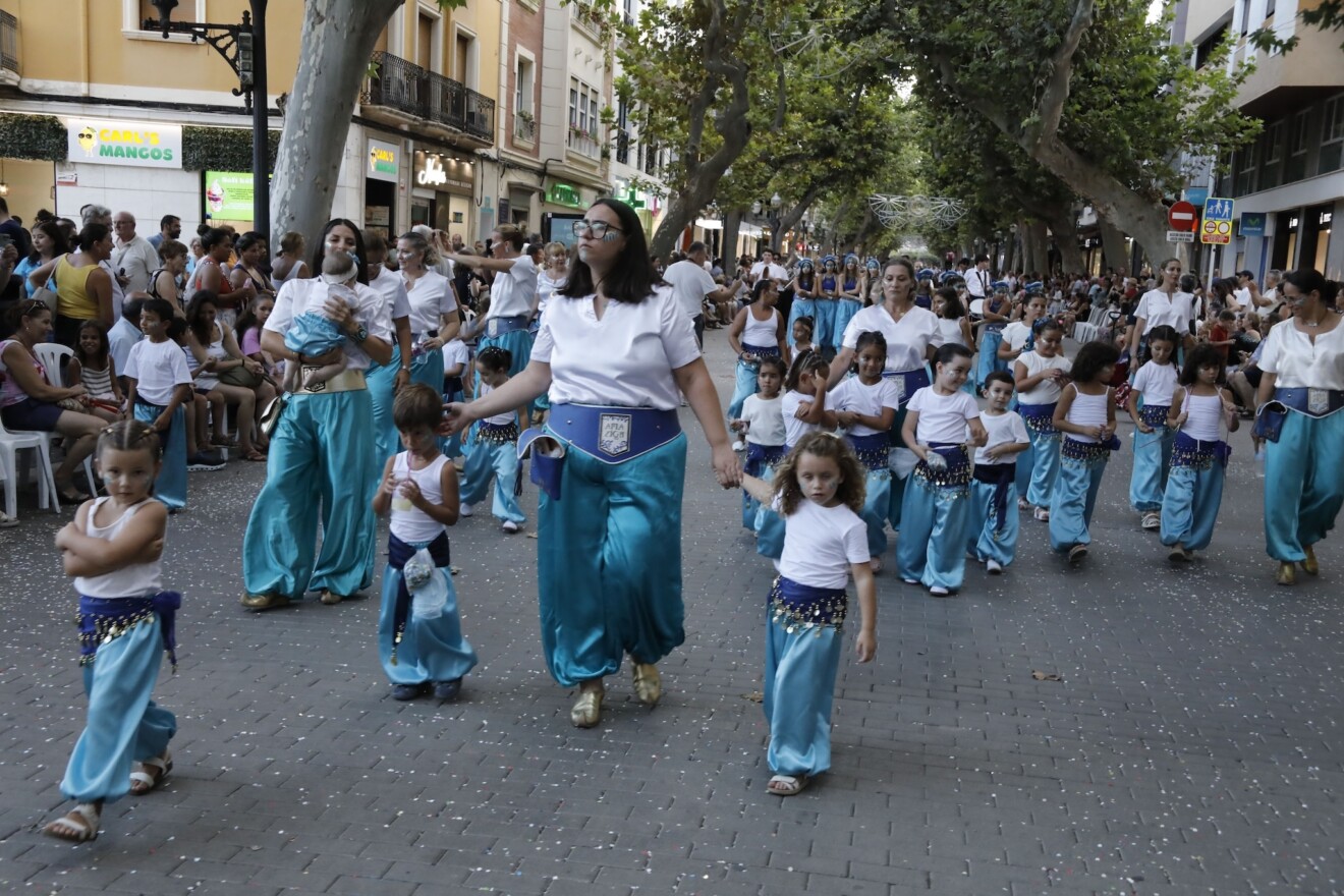 Desfile infantil y entrada de bandas de los Moros y Cristianos de Dénia 2026 81