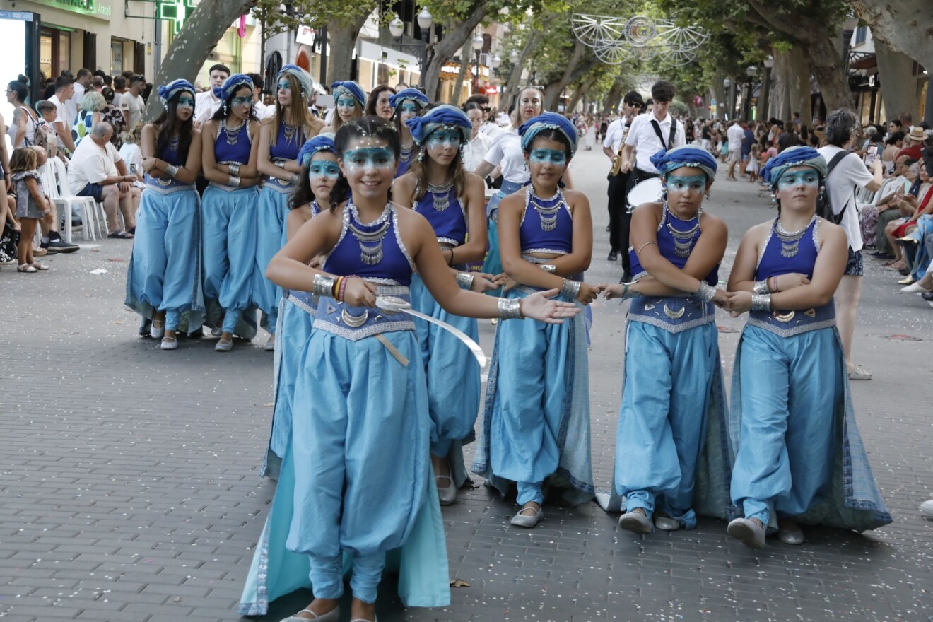 Desfile infantil y entrada de bandas de los Moros y Cristianos de Dénia 2026 83