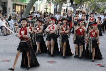 Desfile infantil y entrada de bandas de los Moros y Cristianos de Dénia 2026 86