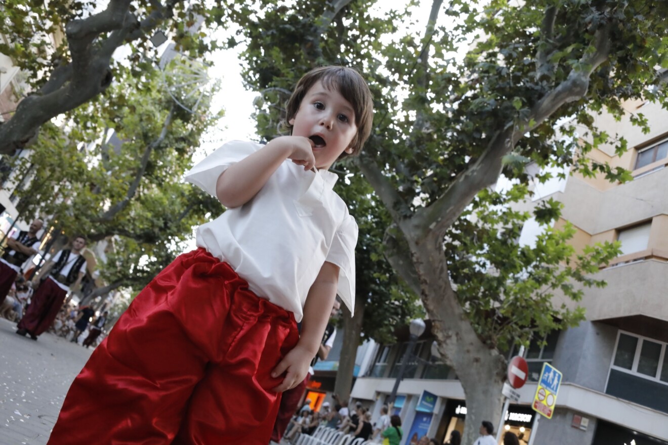 Desfile infantil y entrada de bandas de los Moros y Cristianos de Dénia 2026 91