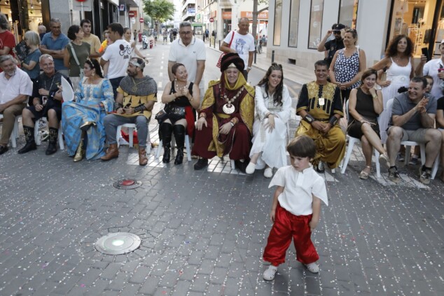 La cantera de los Moros y Cristianos toma Dénia: la espectacularidad del desfile infantil confirma el futuro de la fiesta 96 desfile infantil y entrada de bandas de los moros y cristianos de denia 2026 92