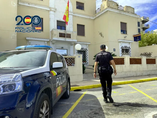 entrada de la policia nacional de denia