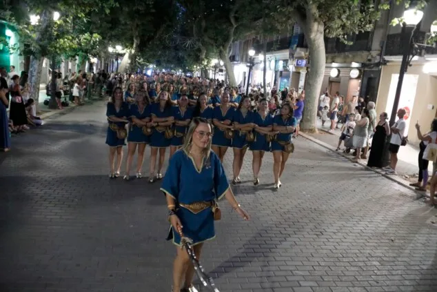 Dénia celebra la última 'entraeta' y se sitúa a un paso de sus días grandes de Moros y Cristianos 24 entraeta previa a la recepcion mora de denia 21