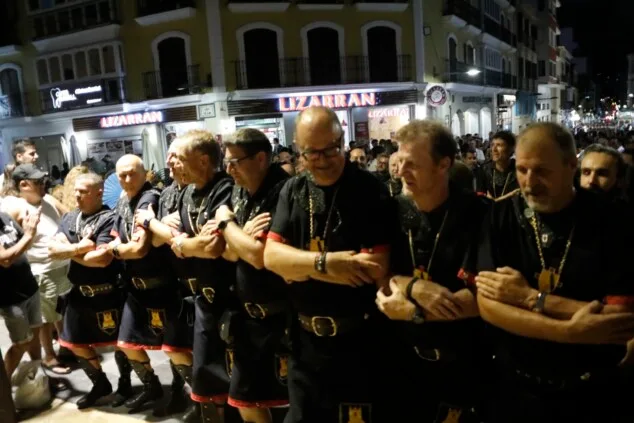Dénia celebra la última 'entraeta' y se sitúa a un paso de sus días grandes de Moros y Cristianos 55 entraeta previa a la recepcion mora de denia 52
