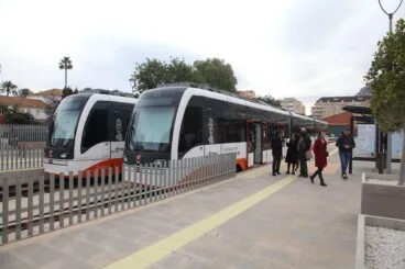 la linea 9 del tram en denia donde se prueba la pintura blanca contra el calor