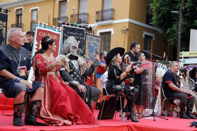 Arrancan los Moros y Cristianos de Dénia: así fue el primer gran día de fiesta 105 pregon y bienvenida a las fiestas de moros y cristianos 2026 de denia 101