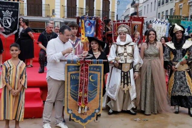 Arrancan los Moros y Cristianos de Dénia: así fue el primer gran día de fiesta 111 pregon y bienvenida a las fiestas de moros y cristianos 2026 de denia 107