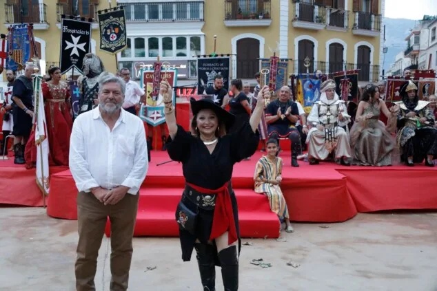 Arrancan los Moros y Cristianos de Dénia: así fue el primer gran día de fiesta 16 pregon y bienvenida a las fiestas de moros y cristianos 2026 de denia 12