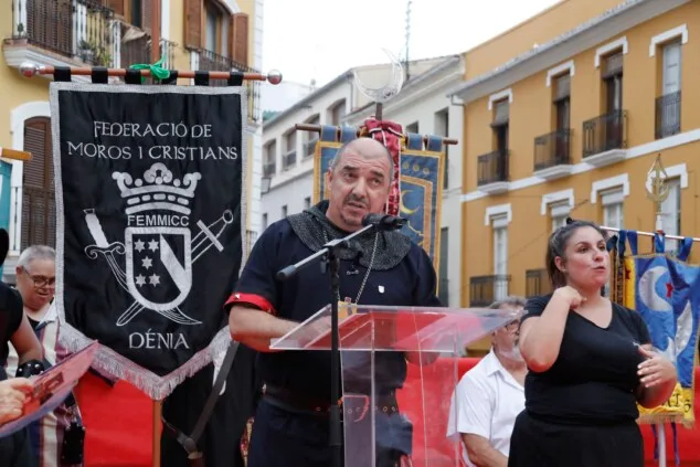 Arrancan los Moros y Cristianos de Dénia: así fue el primer gran día de fiesta 6 pregon y bienvenida a las fiestas de moros y cristianos 2026 de denia 2