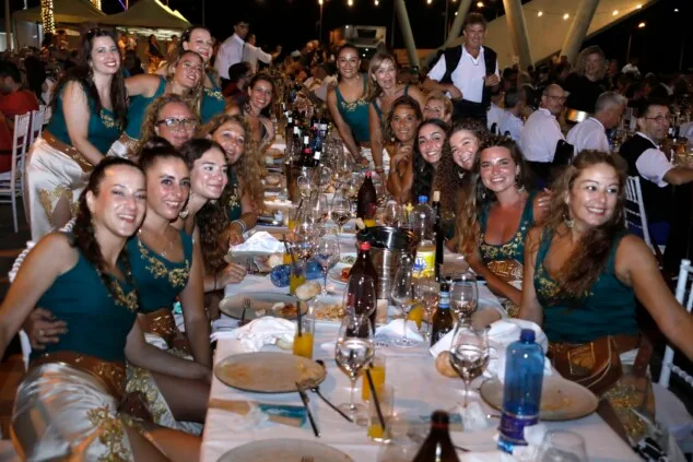 Arrancan los Moros y Cristianos de Dénia: así fue el primer gran día de fiesta 48 pregon y bienvenida a las fiestas de moros y cristianos 2026 de denia 44