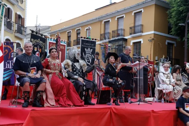 Arrancan los Moros y Cristianos de Dénia: así fue el primer gran día de fiesta 10 pregon y bienvenida a las fiestas de moros y cristianos 2026 de denia 6