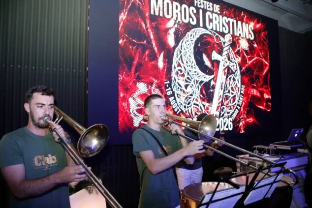 Arrancan los Moros y Cristianos de Dénia: así fue el primer gran día de fiesta 75 pregon y bienvenida a las fiestas de moros y cristianos 2026 de denia 71