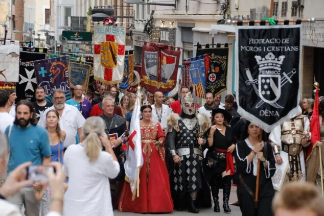 Arrancan los Moros y Cristianos de Dénia: así fue el primer gran día de fiesta 85 pregon y bienvenida a las fiestas de moros y cristianos 2026 de denia 81