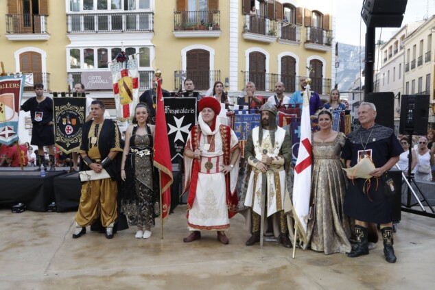 Pólvora, niebla y el «Vell Montgó»: Dénia despide sus Moros y Cristianos a lo grande 26 ultimos actos de los moros y cristianos de denia 2026 24