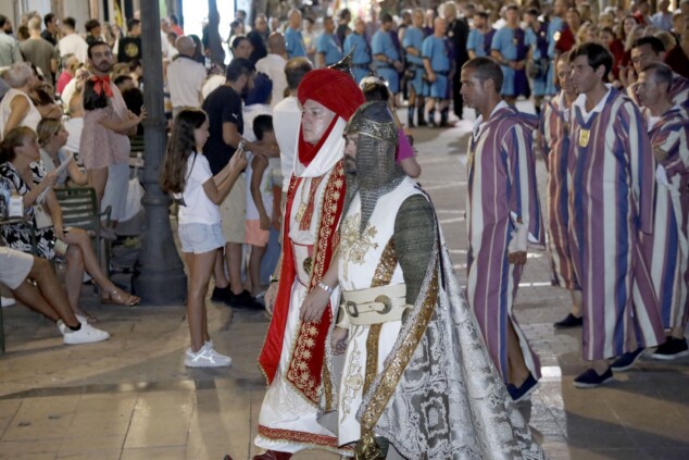 Pólvora, niebla y el «Vell Montgó»: Dénia despide sus Moros y Cristianos a lo grande 40 ultimos actos de los moros y cristianos de denia 2026 38