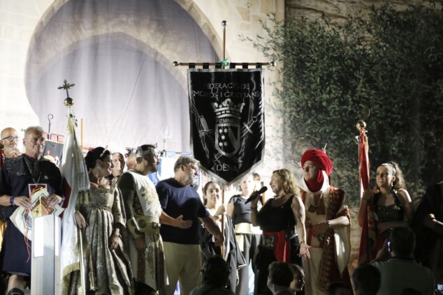 Pólvora, niebla y el «Vell Montgó»: Dénia despide sus Moros y Cristianos a lo grande 80 ultimos actos de los moros y cristianos de denia 2026 78