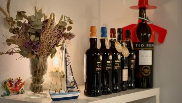 Socaire Port Denia 12 Imagen: Un rincón cercano para comer en el puerto de Dénia