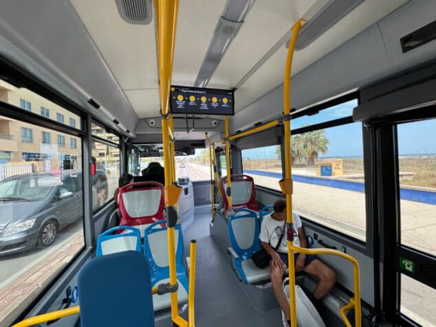 Imagen: Interior del bus urbano de Dénia