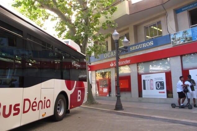 denia estrena nuevos autobuses de cero emisiones en su recorrido urbano 13