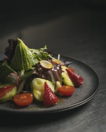 Ensaladas, cremas, guarniciones y postres