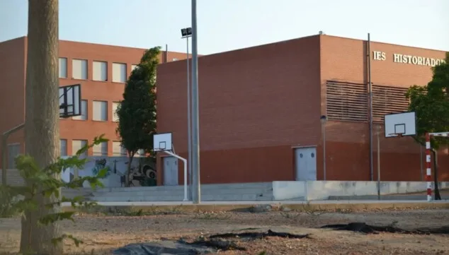 ¿Trabajas y quieres seguir con tus estudios? Así puedes conseguir el Bachillerato 4 horario adaptado