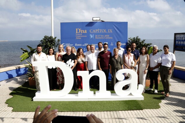 «Tenéis que estar orgullosos de vuestra cocina»: Ferran Adrià rinde homenaje al D*na Festival en Dénia 14 inauguracion del dna festival 2026 11