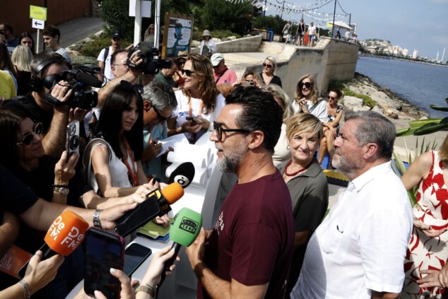 «Tenéis que estar orgullosos de vuestra cocina»: Ferran Adrià rinde homenaje al D*na Festival en Dénia 20 inauguracion del dna festival 2026 17