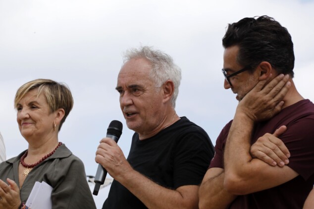 «Tenéis que estar orgullosos de vuestra cocina»: Ferran Adrià rinde homenaje al D*na Festival en Dénia 52 inauguracion del dna festival 2026 52