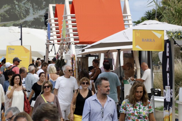 «Tenéis que estar orgullosos de vuestra cocina»: Ferran Adrià rinde homenaje al D*na Festival en Dénia 60 inauguracion del dna festival 2026 60