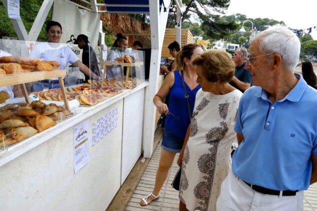 «Tenéis que estar orgullosos de vuestra cocina»: Ferran Adrià rinde homenaje al D*na Festival en Dénia 63 inauguracion del dna festival 2026 63