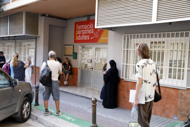 Nunca es tarde para volver a estudiar: la FPA Ramón Ortega abre de nuevo sus aulas en Dénia 21 la fpa ramon ortega retoma las clases en denia 02