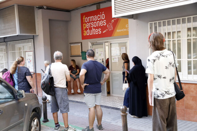 Nunca es tarde para volver a estudiar: la FPA Ramón Ortega abre de nuevo sus aulas en Dénia 22 la fpa ramon ortega retoma las clases en denia 03