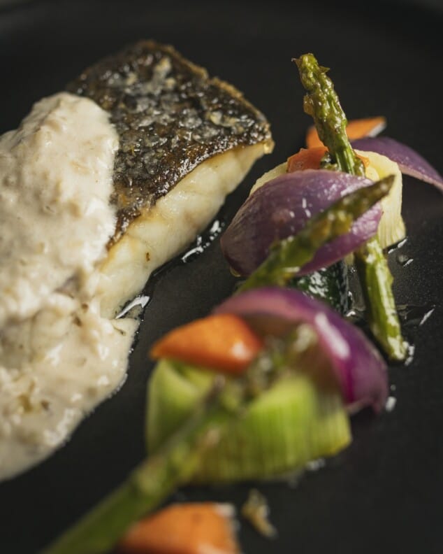 Las delicias de septiembre: sabores mediterráneos que no puedes perder 5 la lonja de denia ofrece pescados y mariscos frescos