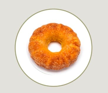 Qurs A’qeeli. Pan elaborado con cardamomo, azafrán y sésamo tostado