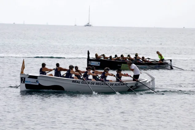regata 100 paladas solidarias de remo en denia 19