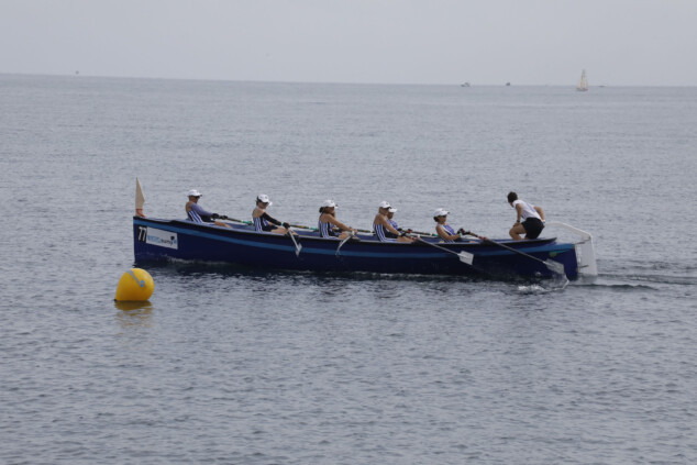 Más de un centenar de deportistas participaron en el III Desafío de 100 Paladas Solidarias en Dénia 29 regata 100 paladas solidarias de remo en denia 25
