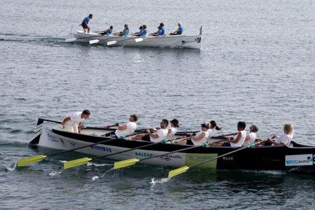 More than one hundred athletes participated in the 8rd Solidarity 100 Strokes Challenge in Dénia 3 100 Solidarity Rowing Regatta in Denia 3