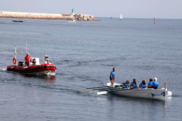 Más de un centenar de deportistas participaron en el III Desafío de 100 Paladas Solidarias en Dénia 58 regata 100 paladas solidarias de remo en denia 54