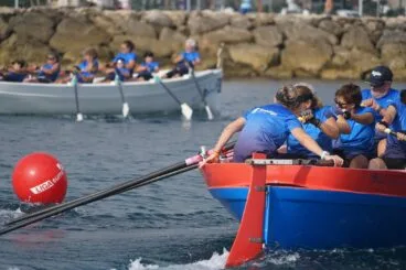 Regata solidaria contra el cáncer de mama en Denia