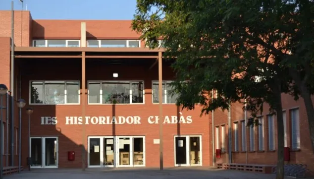 ¿Trabajas y quieres seguir con tus estudios? Así puedes conseguir el Bachillerato 2 sin limite de tres cursos