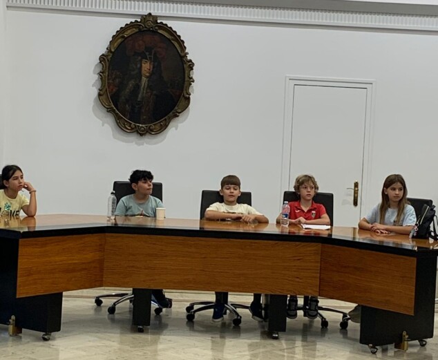 Imagen: Miembros del Consell de Infancia y adolescencia de Dénia